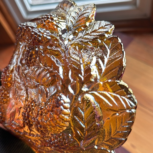 Carnival glass bowl dish floral pattern iridescent - Picture 4 of 8